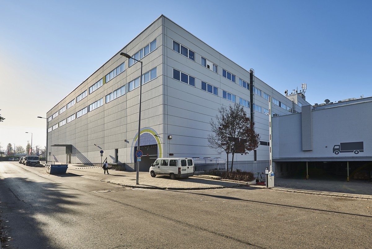 ALDI – üzletfelújítás Lurdy ház